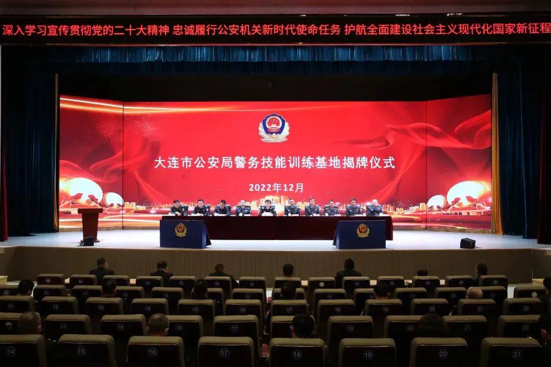 业余篮球爱好者在哪里可以找到表演赛资源_0